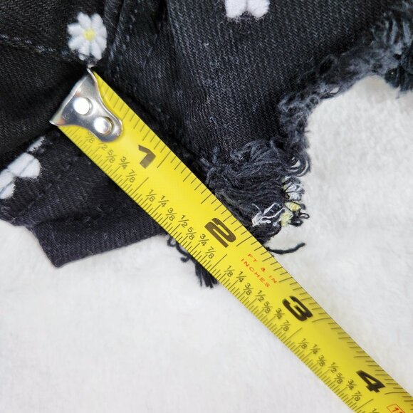 PacSun Daisy Embroidery High Rise Denim Festival Shorts Size 28 Black - Picture 10 of 12